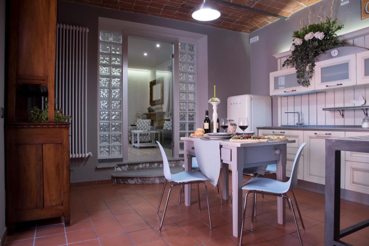 Appartamento Vacanze / Holiday Flat Farfalle&Rossobarbera Montegrosso d'Asti Екстер'єр фото