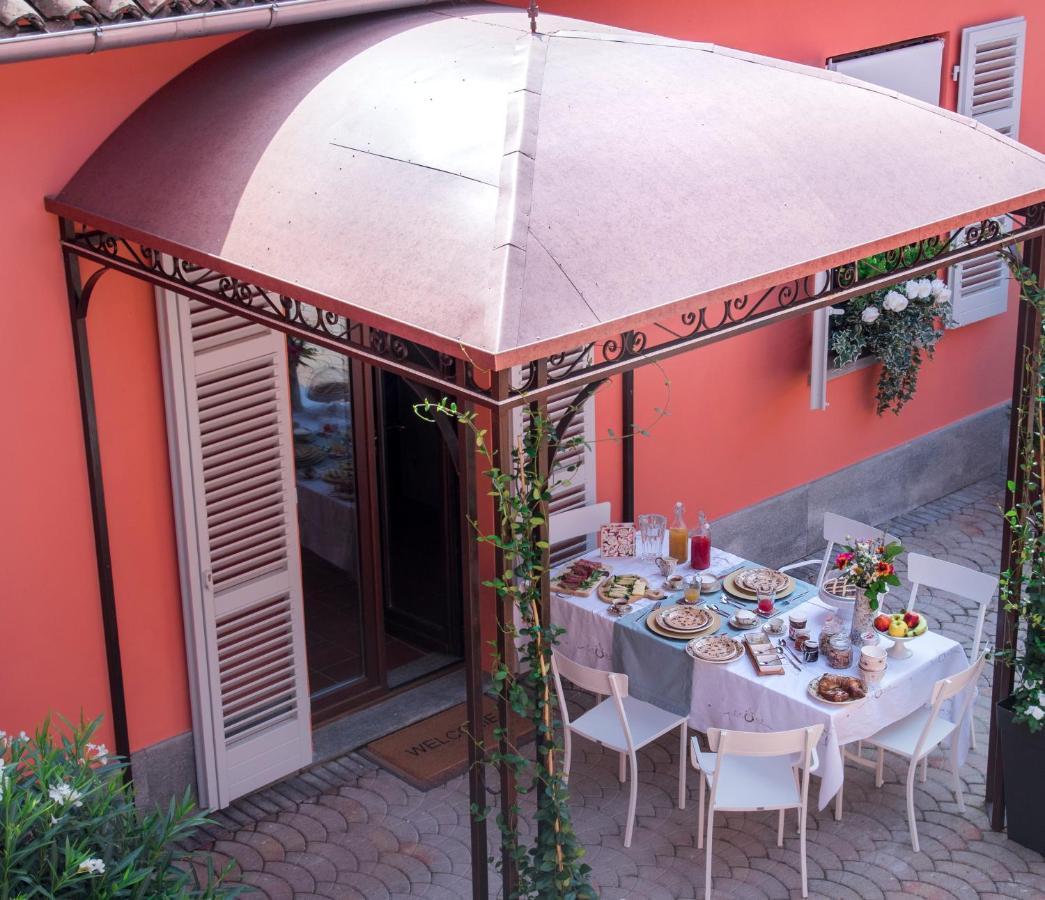Appartamento Vacanze / Holiday Flat Farfalle&Rossobarbera Montegrosso d'Asti Екстер'єр фото
